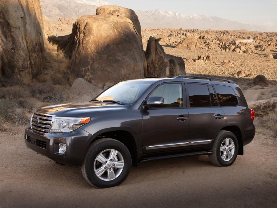 Toyota Land Cruiser 200 2012 года  (US) (фото 9 из 18)